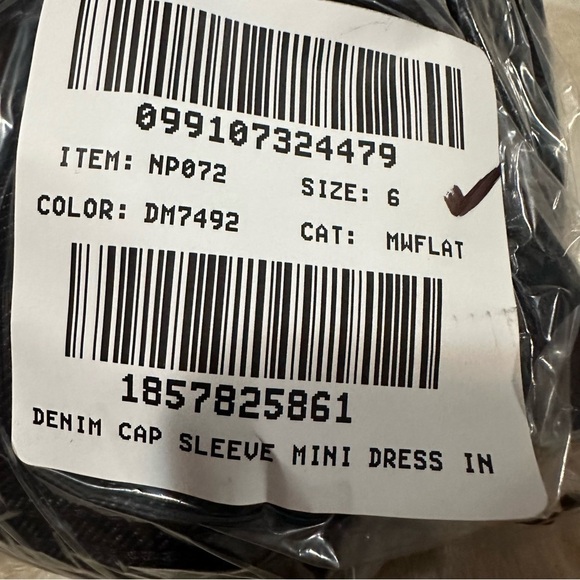 Madewell Denim Cap-Sleeve Mini Dress in Tarrybrook Wash - Picture 7 of 7